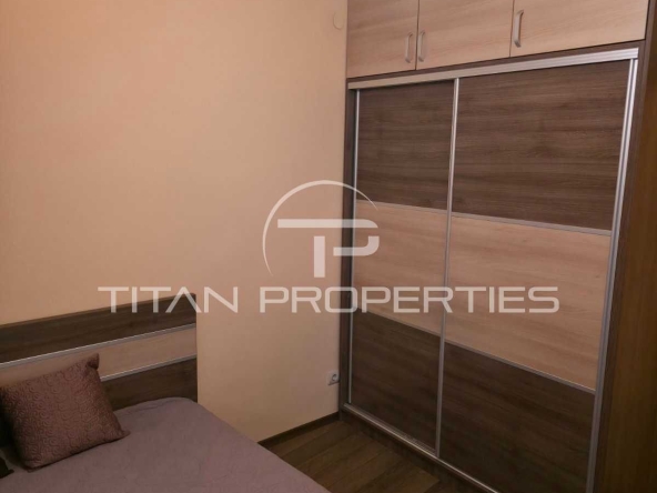 Тристаен апартамент в Пазарджик, Център - 89 кв.м за 728 €/кв.м - Снимка #1