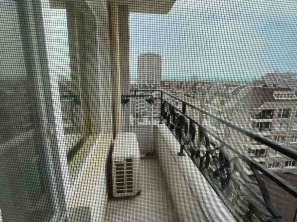 Дава се под наем Двустаен апартамент в Бургас, Зорница - 65 кв.м за 510 € - Снимка #1