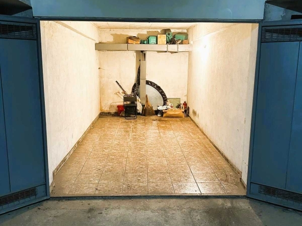 Дава се под наем Гараж / Паркомясто в Русе, Хъшове - 20 кв.м за 51 € - Снимка #1