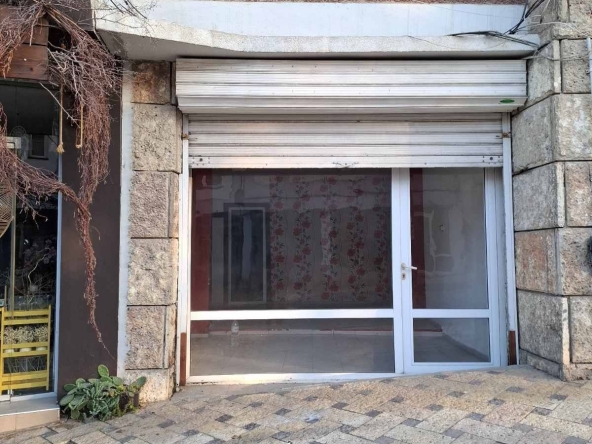 Дава се под наем Магазин в Варна, Левски - 30 кв.м за 102 € - Снимка #1