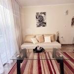 Дава се под наем Тристаен апартамент в к.к. Златни пясъци - 70 кв.м за 612 € - Снимка #1