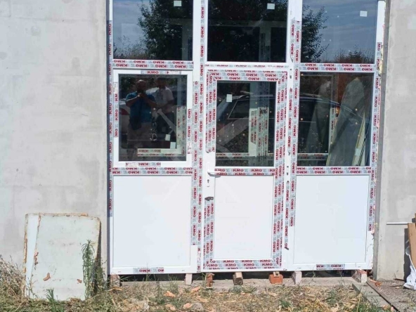 Офис в Бургас, Меден рудник - зона В - 100 кв.м за 215 €/кв.м - Снимка #1