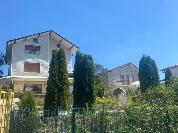 Къща в с. Горочевци, Област Перник - 290 кв.м за 518 €/кв.м - Снимка #1