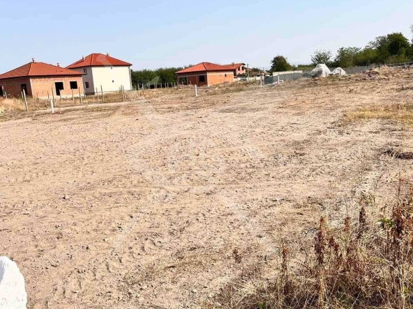 Парцел в с. Дълго поле, Област Пловдив - 500 кв.м за 16 €/кв.м - Снимка #1