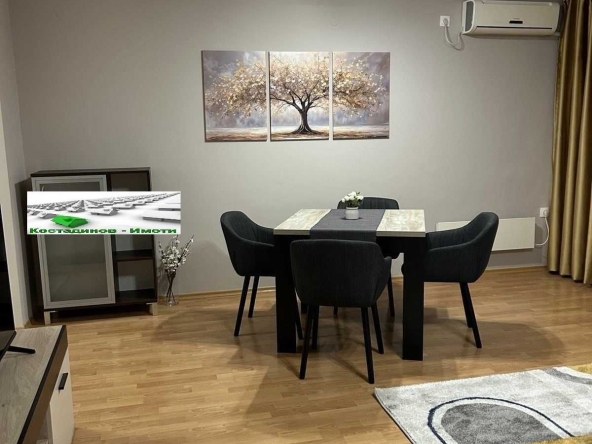 Дава се под наем Двустаен апартамент в Пловдив, Център - 70 кв.м за 698.19 € - Снимка #1