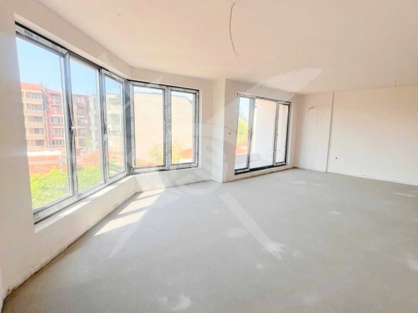 Тристаен апартамент в Пловдив, Каменица 1 - 142 кв.м за 2200 €/кв.м - Снимка #1