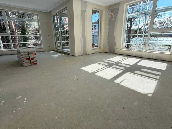 Тристаен апартамент в к.к. Слънчев бряг - 109 кв.м за 863 €/кв.м - Снимка #1