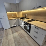 Дава се под наем Двустаен апартамент в Варна, Център - 75 кв.м за 618.12 € - Снимка #1