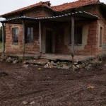 Къща в с. Долни Раковец, Област Перник - 72 кв.м за 284 €/кв.м - Снимка #1