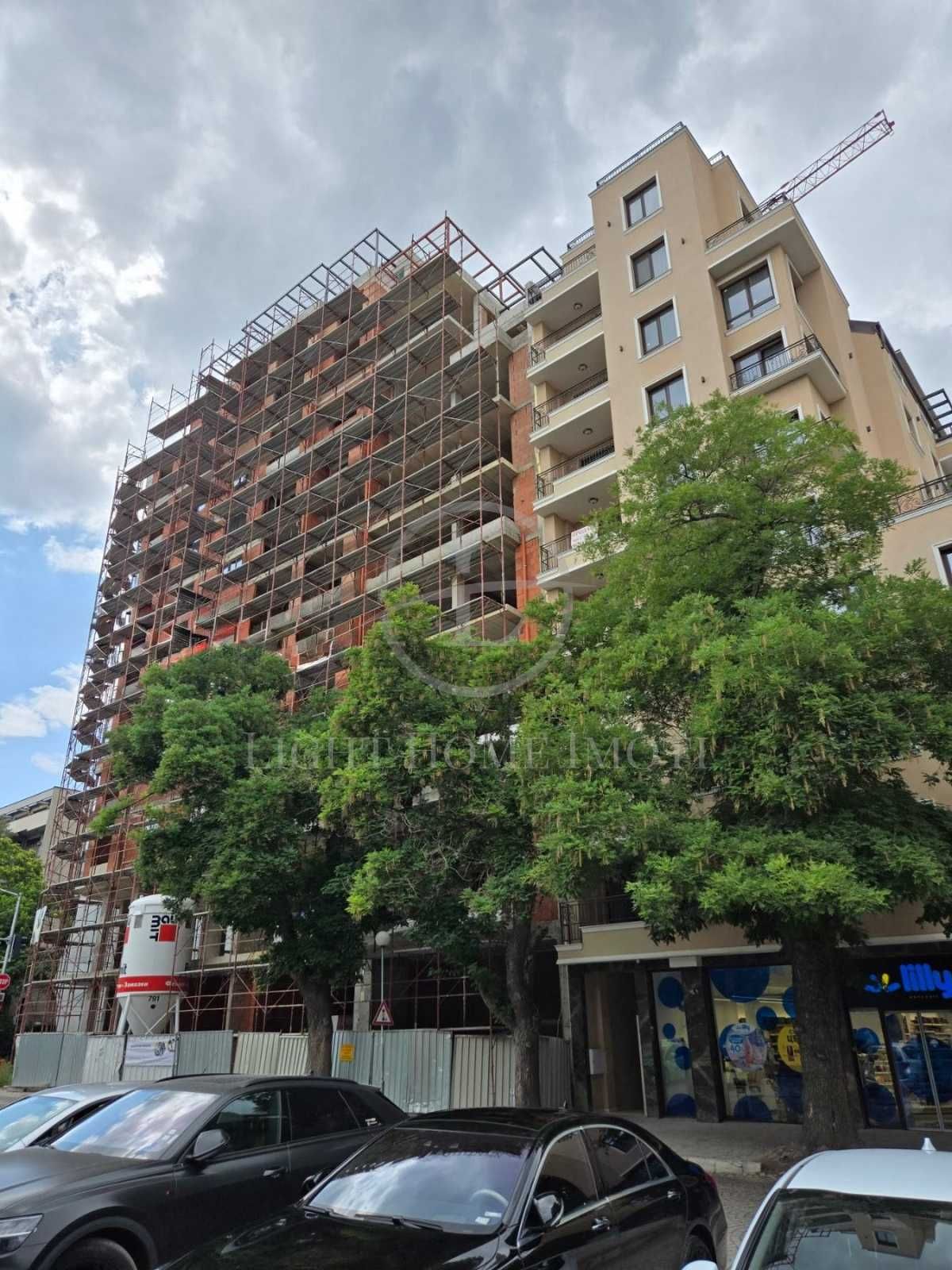 Тристаен апартамент в Пловдив, Център - 108 кв.м за 1142 €/кв.м - Снимка #1