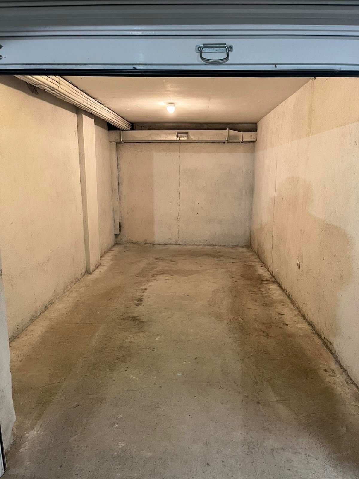 Дава се под наем Гараж / Паркомясто в София, Манастирски ливади - 17 кв.м за 99.45 € - Снимка #1