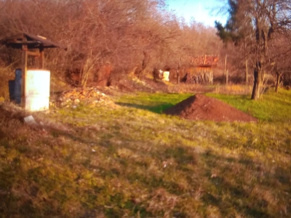 Къща в Карлово - 1533 кв.м за 10 €/кв.м - Снимка #1