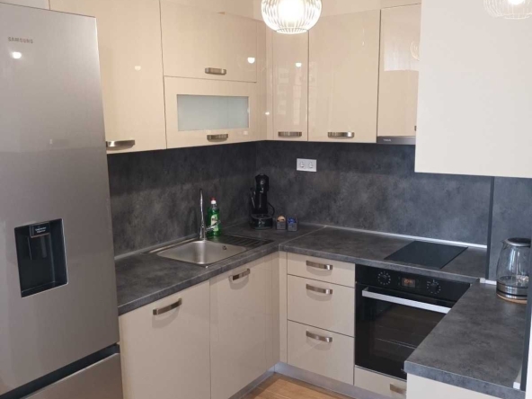 Дава се под наем Двустаен апартамент в София, Дружба 2 - 65 кв.м за 598.23 € - Снимка #1