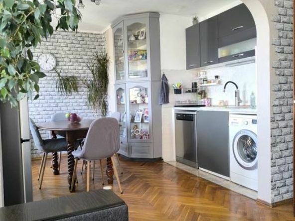 Многостаен апартамент в Варна, Владислав Варненчик - 83 кв.м за 1168 €/кв.м - Снимка #1