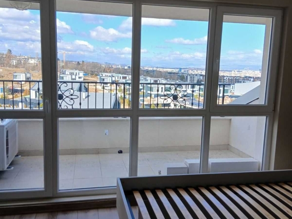 Дава се под наем Четиристаен апартамент в София, Драгалевци - 220 кв.м за 1795.2 € - Снимка #1