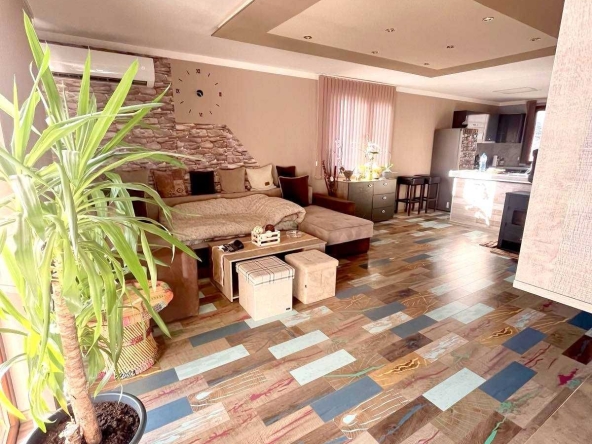 Къща в с. Лесново, Област София-област - 250 кв.м за 572 €/кв.м - Снимка #1