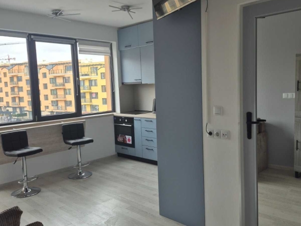 Дава се под наем Двустаен апартамент в Варна, м-т Траката - 40 кв.м за 598.23 € - Снимка #1