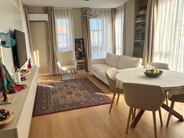 Тристаен апартамент в Пловдив, Остромила - 100 кв.м за 1199 €/кв.м - Снимка #1