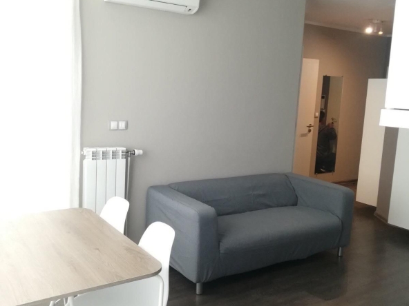 Дава се под наем Тристаен апартамент в София, Студентски град - 90 кв.м за 867.51 € - Снимка #1