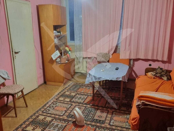 Тристаен апартамент в Бургас, Център - 79 кв.м за 1227 €/кв.м - Снимка #1