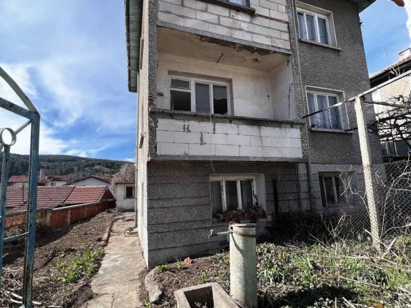 Къща в Дупница - 102 кв.м за 445 €/кв.м - Снимка #1