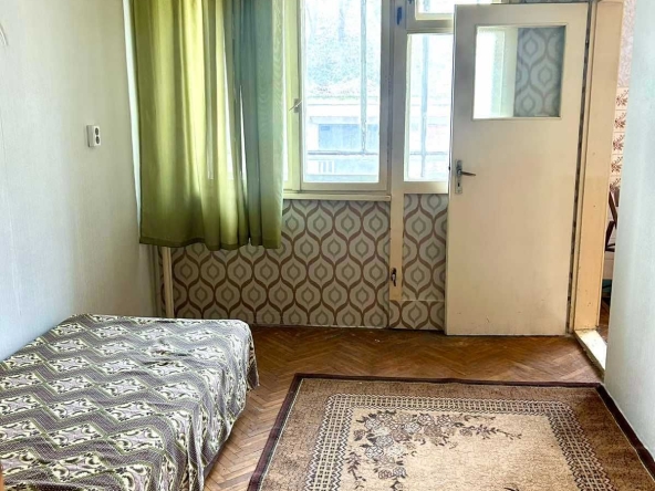 Тристаен апартамент в Плевен, Идеален център - 82 кв.м за 653 €/кв.м - Снимка #1
