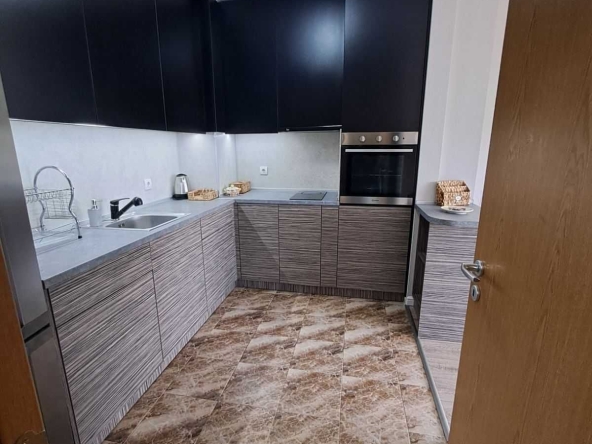 Дава се под наем Двустаен апартамент в Пловдив, Кършияка - 75 кв.м за 425 € - Снимка #1