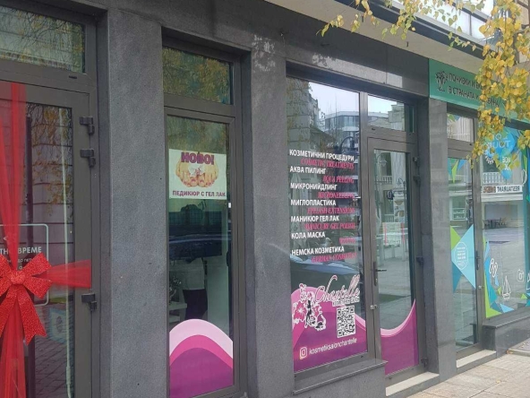 Дава се под наем Магазин в Бургас, Център - 60 кв.м за 648.21 € - Снимка #1