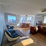 Дава се под наем Тристаен апартамент в Варна, Център - 100 кв.м за 1196.97 € - Снимка #1