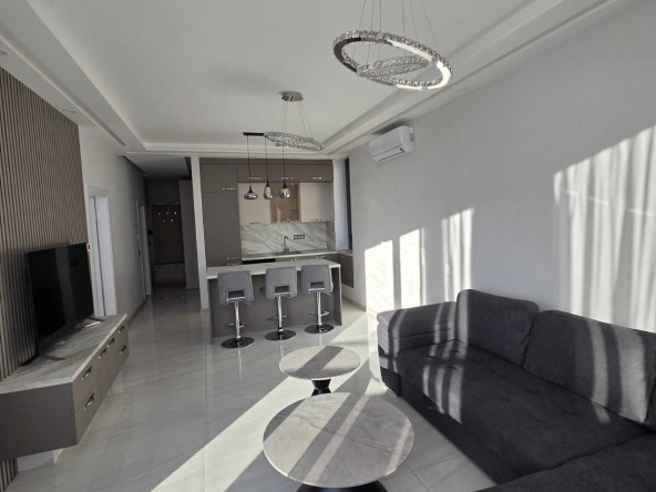 Тристаен апартамент в София, Център - 111 кв.м за 1833 €/кв.м - Снимка #1