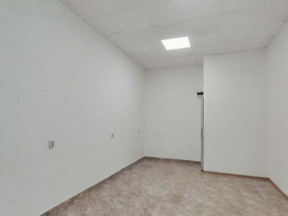 Дава се под наем Офис в Пловдив, Каменица 1 - 24 кв.м за 498.27 € - Снимка #1