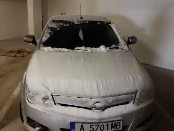 Дава се под наем Гараж / Паркомясто в София, Кръстова вада - 15 кв.м за 119.34 € - Снимка #1