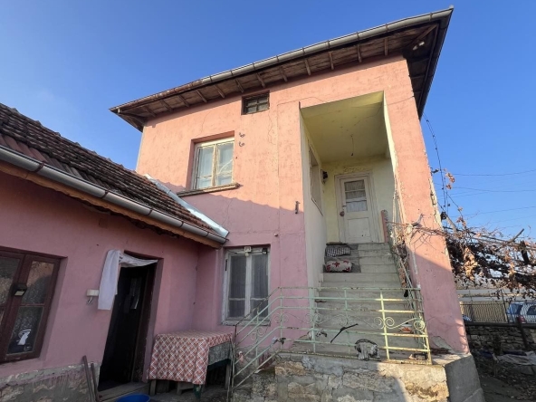 Къща в с. Ставерци, Област Плевен - 70 кв.м за 64 €/кв.м - Снимка #1