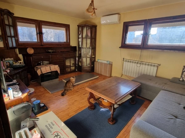 Двустаен апартамент в Плевен, Сторгозия - 56 кв.м за 646 €/кв.м - Снимка #1