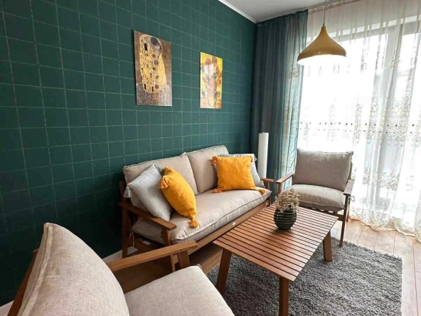 Дава се под наем Тристаен апартамент в Пловдив, Кършияка - 100 кв.м за 612 € - Снимка #1