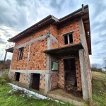 Къща в с. Садовец, Област Плевен - 178 кв.м за 60 €/кв.м - Снимка #1