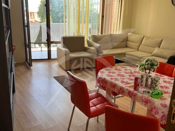 Тристаен апартамент в к.к. Елените - 93 кв.м за 1031 €/кв.м - Снимка #1