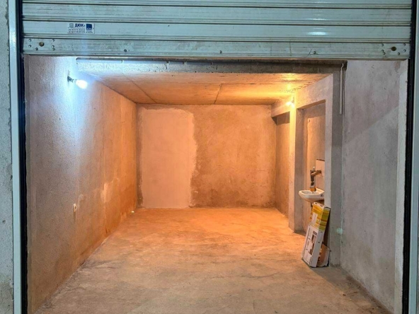 Гараж / Паркомясто в Стара Загора, Железник - център - 24 кв.м за 500 €/кв.м - Снимка #1