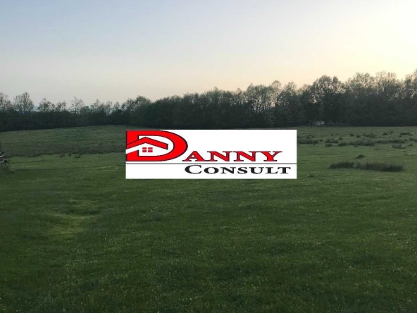 Парцел в Велико Търново, Акация - 10000 кв.м за 3 €/кв.м - Снимка #1