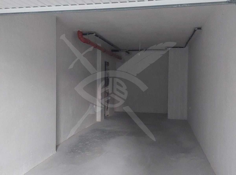 Гараж / Паркомясто в Пловдив, Остромила - 34 кв.м за 585 €/кв.м - Снимка #1