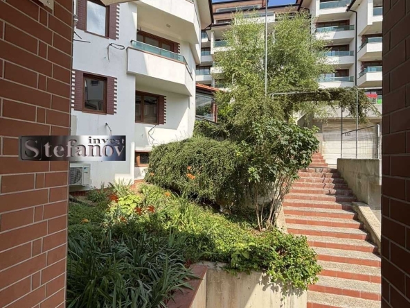 Двустаен апартамент в Варна, Виница - 74 кв.м за 944 €/кв.м - Снимка #1