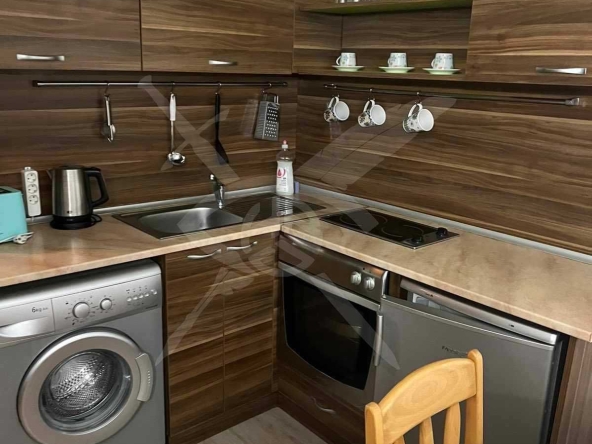 Дава се под наем Едностаен апартамент в к.к. Св.Св. Константин и Елена - 38 кв.м за 398.82 € - Снимка #1