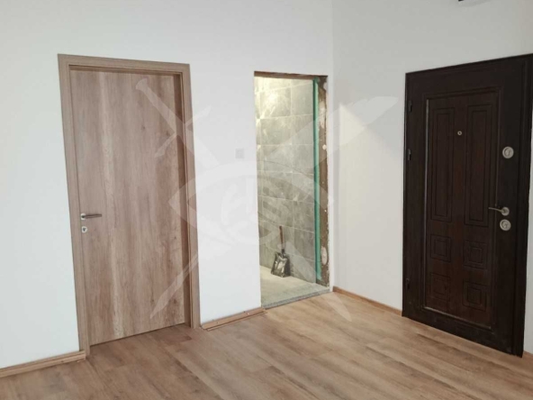 Дава се под наем Многостаен апартамент в София, Хладилника - 86 кв.м за 698.19 € - Снимка #1