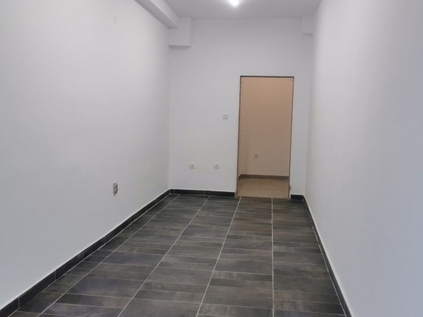 Магазин в Добрич, Свети Георги - 30 кв.м за 663 €/кв.м - Снимка #1