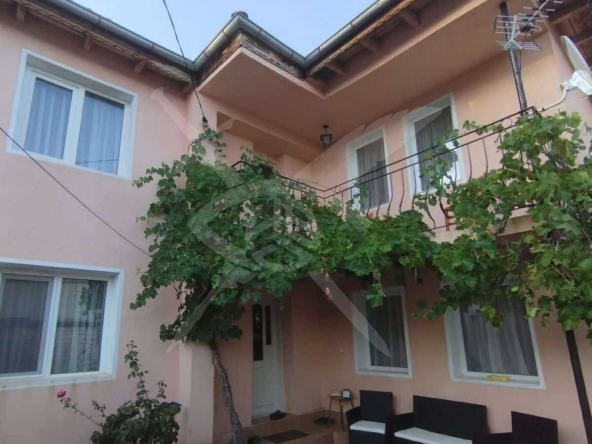 Къща в с. Розовец, Област Пловдив - 150 кв.м за 493 €/кв.м - Снимка #1