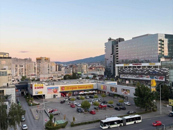Тристаен апартамент в София, Борово - 63 кв.м за 2048 €/кв.м - Снимка #1