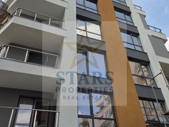 Двустаен апартамент в Варна, Погреби - 79 кв.м за 830 €/кв.м - Снимка #1