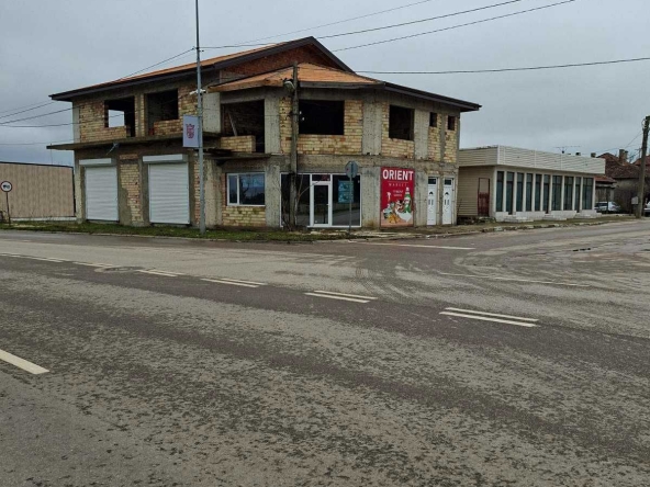 Къща в Каварна - 400 кв.м за 383 €/кв.м - Снимка #1