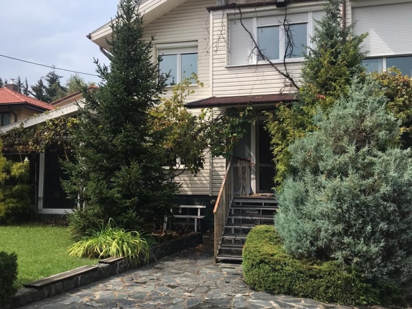 Къща в София, Център - 300 кв.м за 1634 €/кв.м - Снимка #1