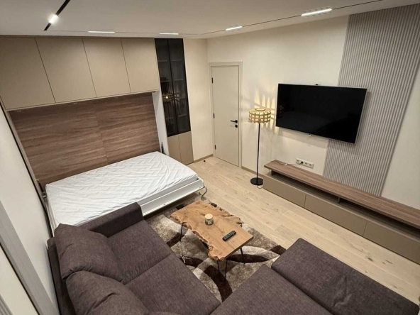 Дава се под наем Двустаен апартамент в София, Изток - 70 кв.м за 797.64 € - Снимка #1